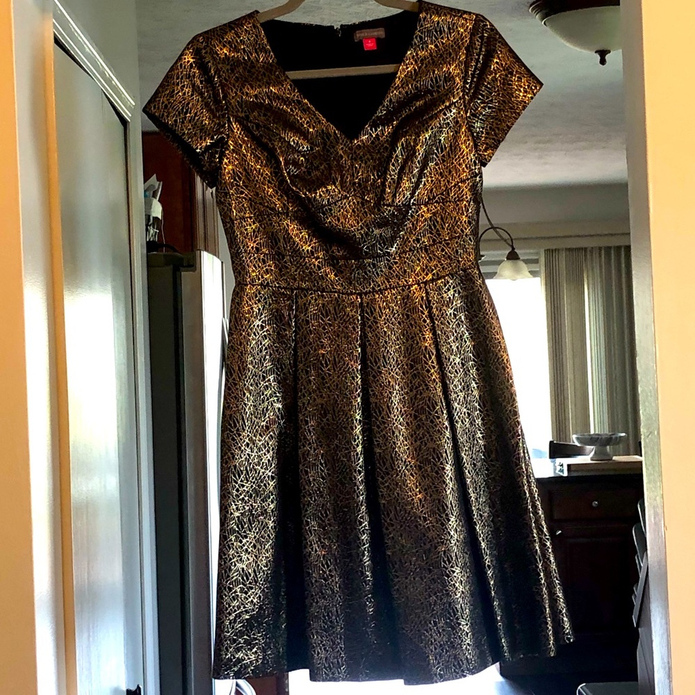 Vince Camuto Black and metallic gold jacquard dress